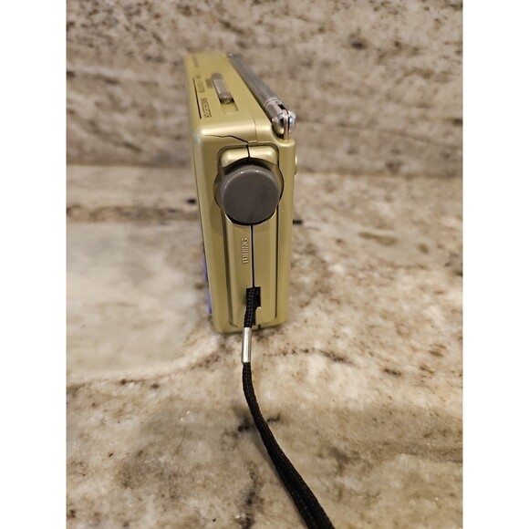 BELL & HOWELL FM / AM / TV / MW / SW - NINE BAND WORLD RECEIVER RADIO - Picture 4 of 7